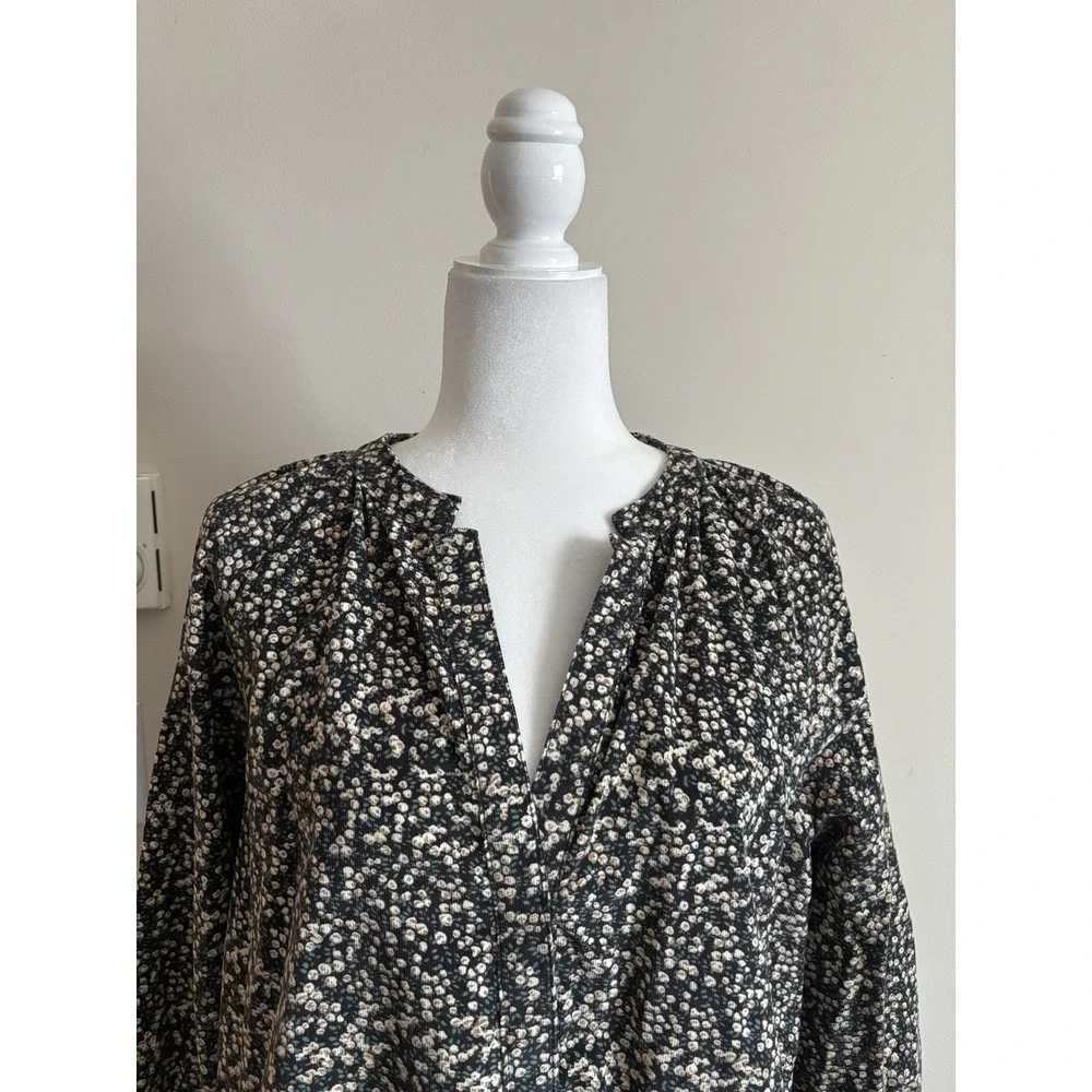 NWT Universal Thread Womens Medium 100% Cotton Floral Corduroy Top Black Green